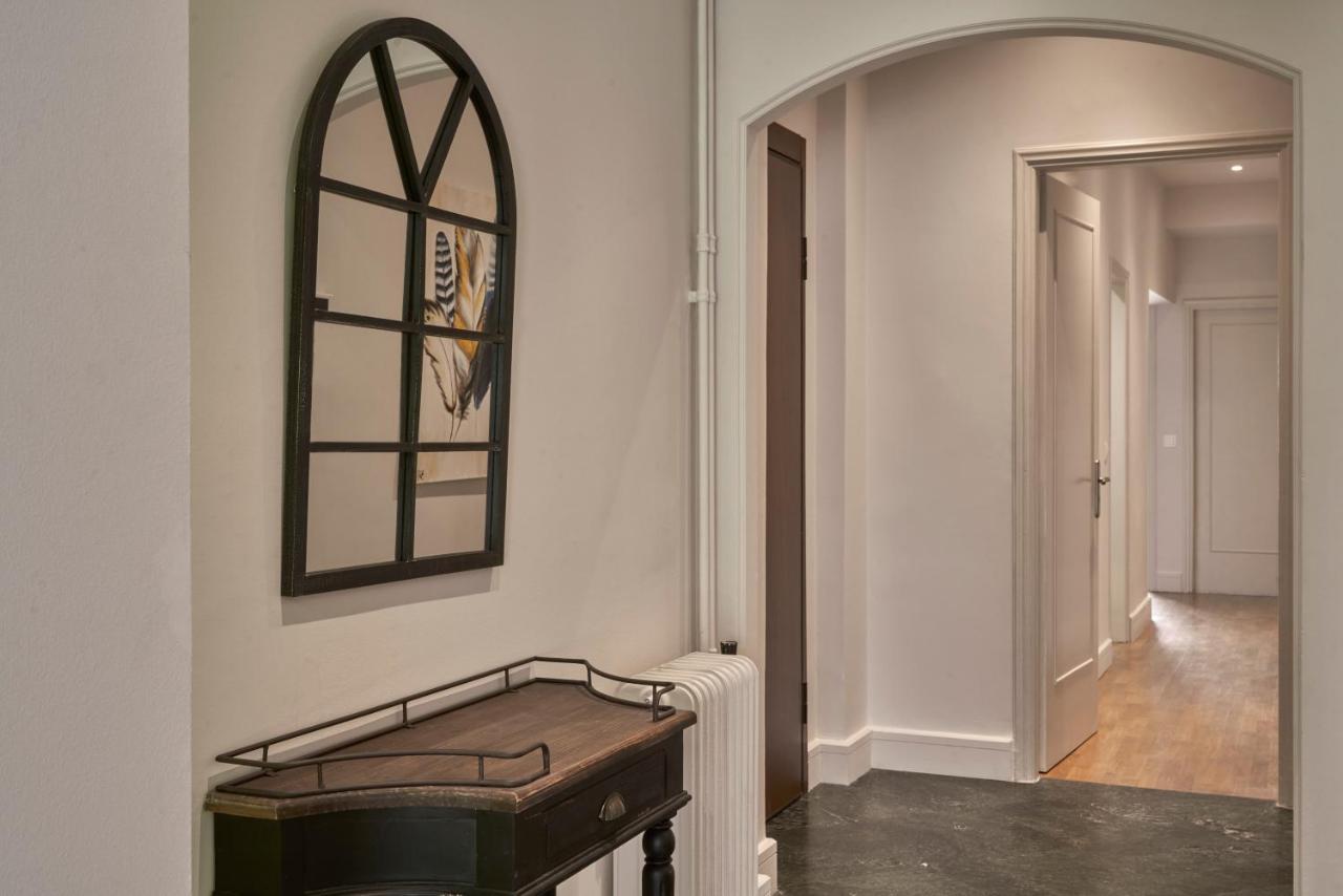 Chic N Bright 3Bd Apt With Hilton View Афіни Екстер'єр фото